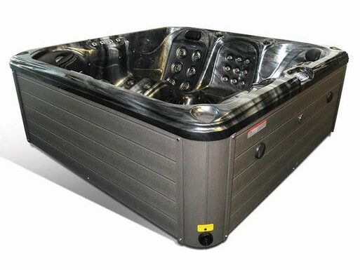 5 Seater Hot Tub